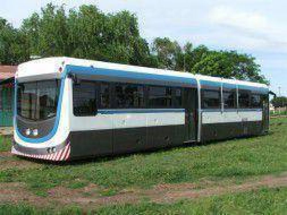 Se pone en marcha el tren universitario de La Plata