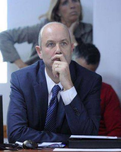 Sturzenegger y Bergman pelean la primera candidatura a diputado por la Capital