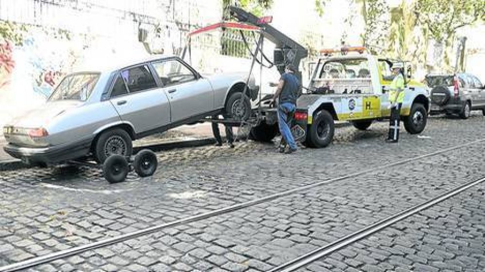 Las gr�as ya levantan autos en �reas donde antes no operaban
