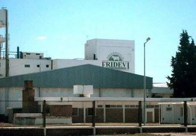 Otra vez prorrogan beneficios fiscales al frigor�fico FRIDEVI