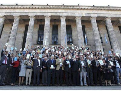Protesta en la Facultad de Derecho contra el avance sobre el Poder Judicial