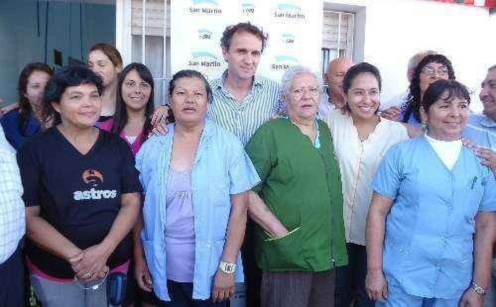 Katopodis present� la puesta en valor y ampliaci�n del Centro de Salud del barrio UTA