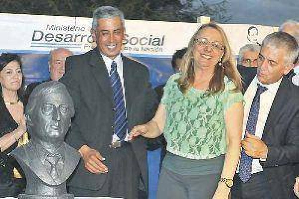 Alicia Kirchner: "Santiago siempre me hace emocionar, gracias por todo el cari�o"