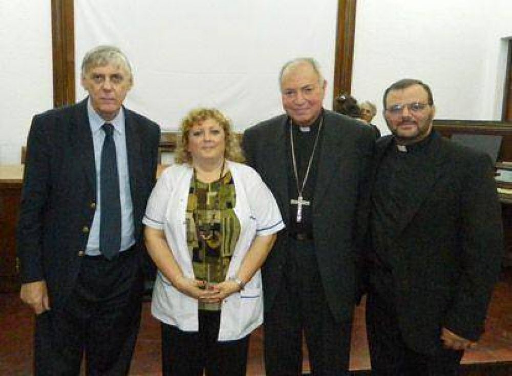 Impusieron el nombre de �Jos� Puzio� al Hostal del Hospital Presidente Per�n