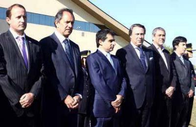 Ferraresi particip� del inicio del ciclo lectivo de los aspirantes a la polic�a provincial