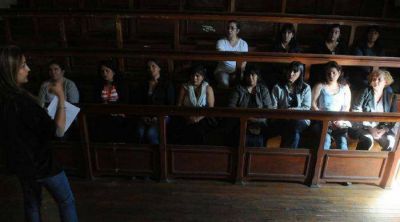 Alumnos y padres buscan alternativas a las amonestaciones