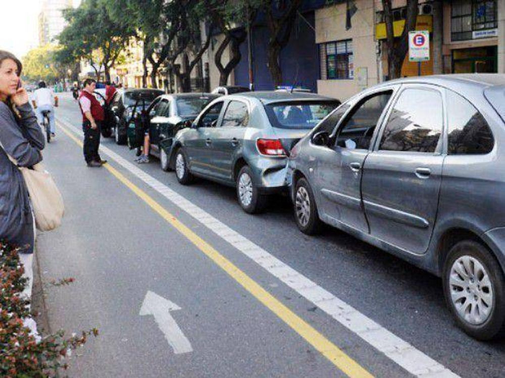 Choques m�ltiples en Pellegrini reabren el debate por la ciclov�a en esa avenida