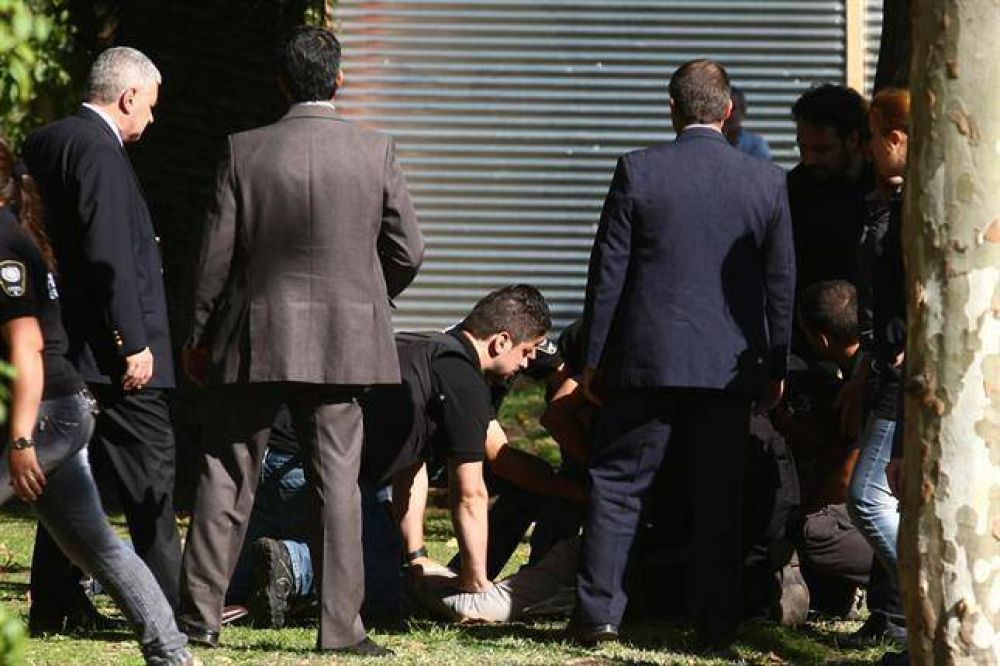 Un brutal enfrentamiento entre militantes de ATE y la Metropolitana dej� 32 heridos