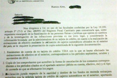 El BCRA intima a los que sacan d�lares con tarjeta y pide a los bancos limitar las extracciones