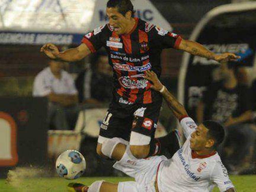 Patronato se llev� un punto ante Hurac�n en Parque Patricios 
