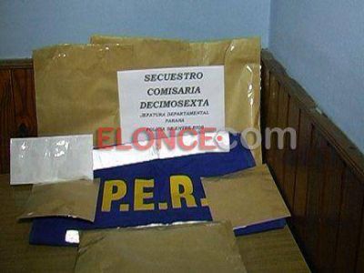Incautaron coca�na, marihuana y armas de una vivienda: el procedimiento dur� todo el d�a 