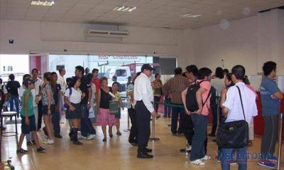Por el boleto estudiantil gratuito ya se llega a emitir unas mil tarjetas por d�a