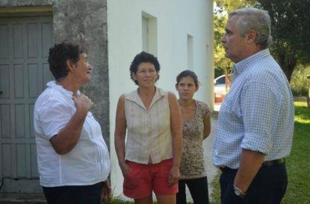 Agua potable: finalizaron obras en el barrio Yecoh�