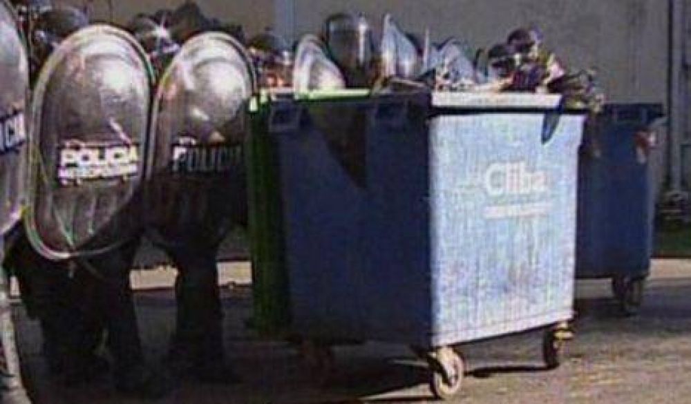 "Utilizan a los pacientes con fines pol�ticos"