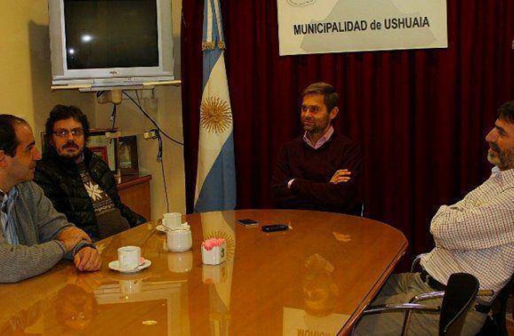 Felipe Pigna, hu�sped de honor