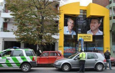 Sobre llovido�.mojado: Multan a dirigentes macristas cuando evaluaban los da�os