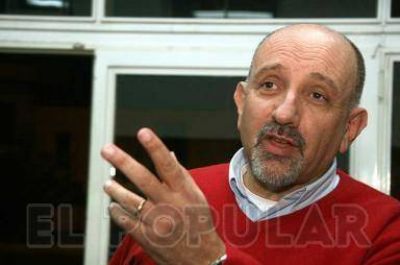 "No s� c�mo los �rbitros nos dejaron achicar a cuatro puntos"