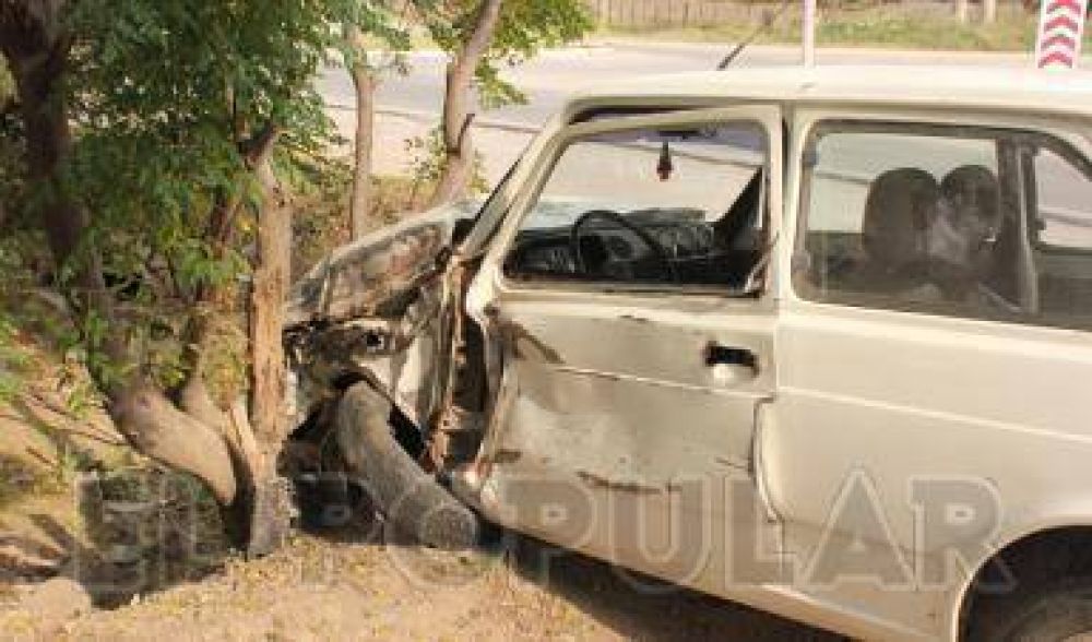Violento accidente en la autopista Hermanos Emiliozzi