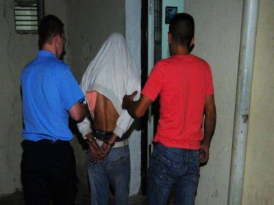 Un joven detenido por droga en barrio Parque