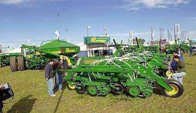 Agrom�quinas: los reintegros no alcanzan a los contratistas