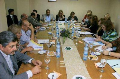Avanzan en la nueva ley de educaci�n provincial