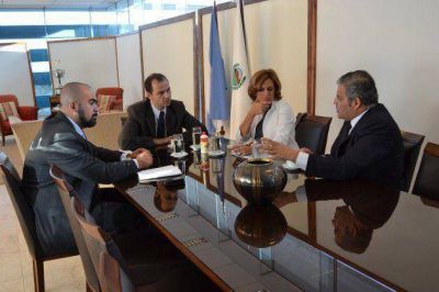 El ministro Olivero se reuni� con la presidenta de la C�mara de Relaciones en lo Penal