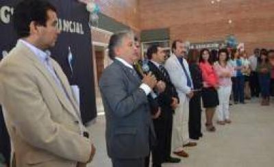 Naci�n financiar� la construcci�n de 10 nuevas escuelas