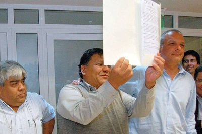 Buzzi: �Una d�cada ganada con progreso de cada una de las organizaciones sindicales�
