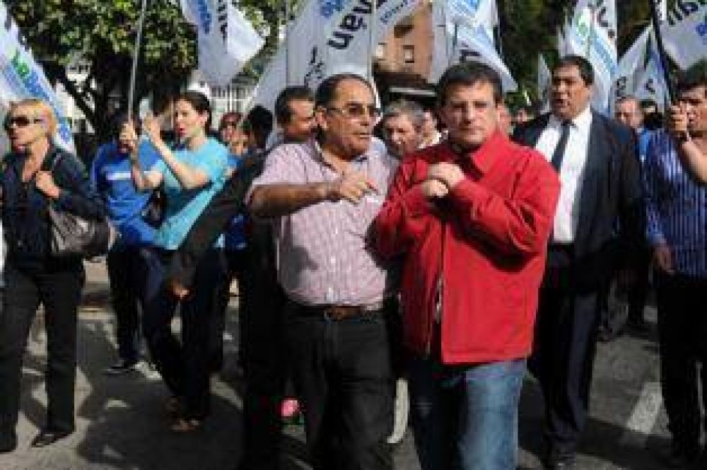 La Bancaria realiz� un escrache en la casa de Gassenbauer