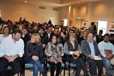 Fuerte respaldo de los concejales a la Escuela Municipal de Formaci�n P�blica