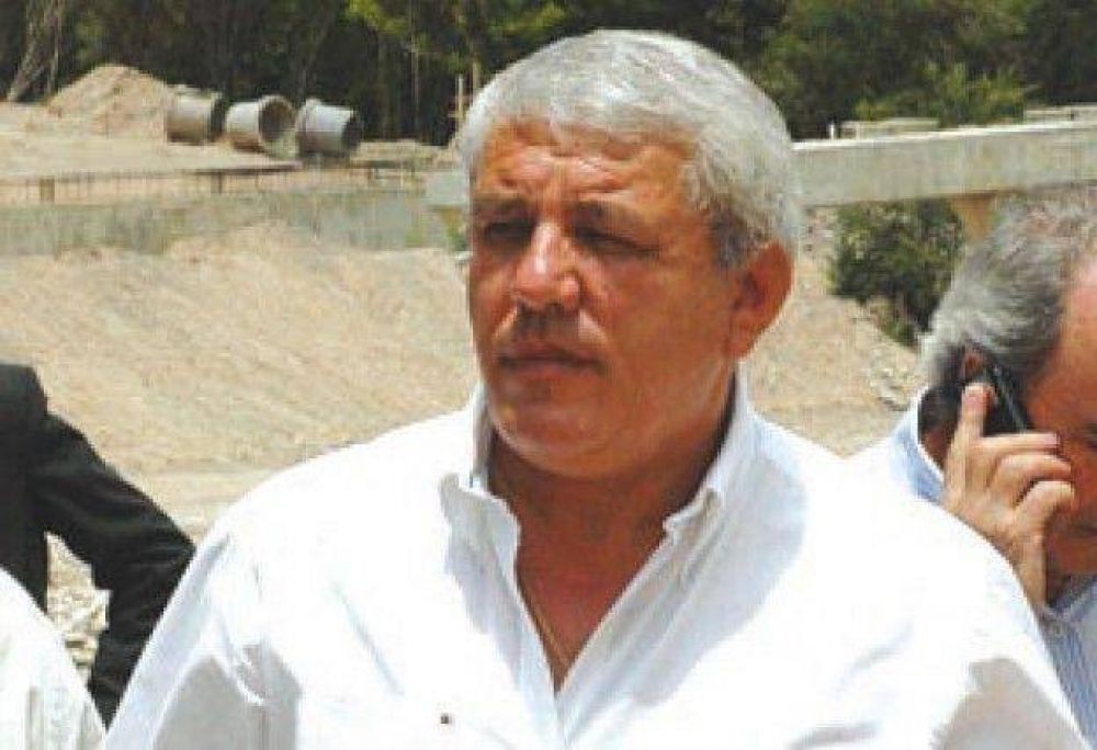 Cosqu�n: Villanueva pide que desestimen la denuncia o lo imputen para defenderse