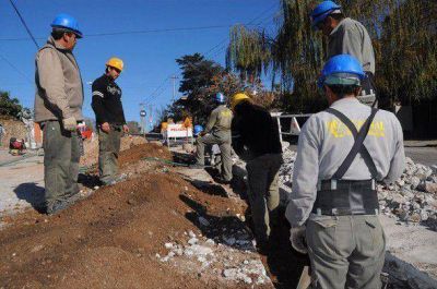 Carlos Paz reanuda la obra de gas en las calles de La Quinta
