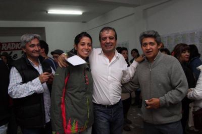 Casta��n gan� la interna y apunta a la intendencia