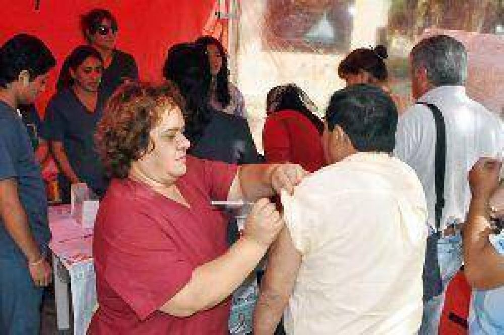 Destacan la acci�n comunal en la semana de vacunaci�n