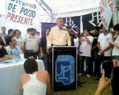 Gioja particip� del Congreso de la Juventud Peronista