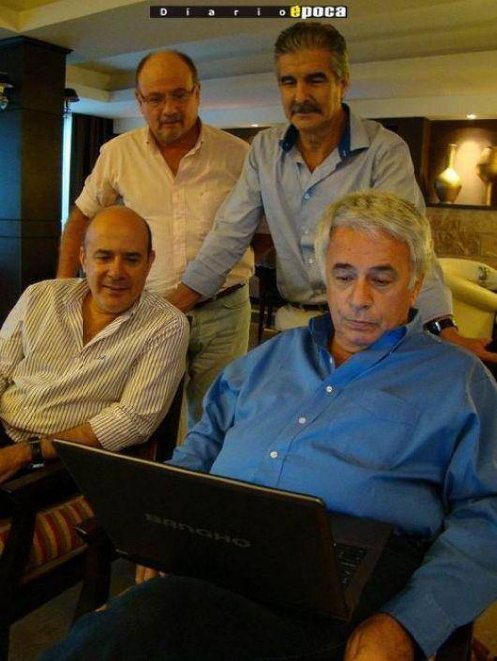 El Gobernador cordob�s, la prensa nacional y las provincias discriminadas