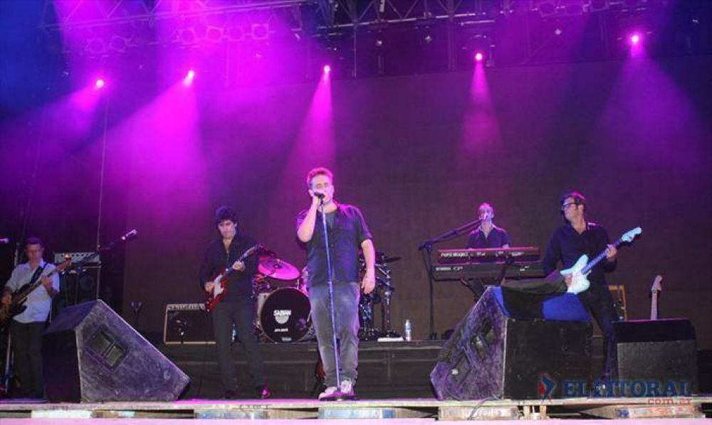 Vicentico y Superlasciva pusieron rock a la cuarta noche y el p�blico estall�