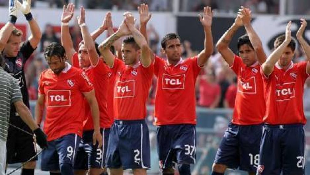 No se da por vencido: Independiente gan� y sigue so�ando
