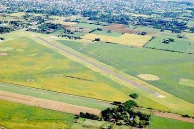 Aer�dromo Jun�n: Ya se cumpli� un a�o sin la pista