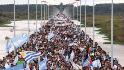 Por la lluvia, postergaron la marcha al puente internacional  