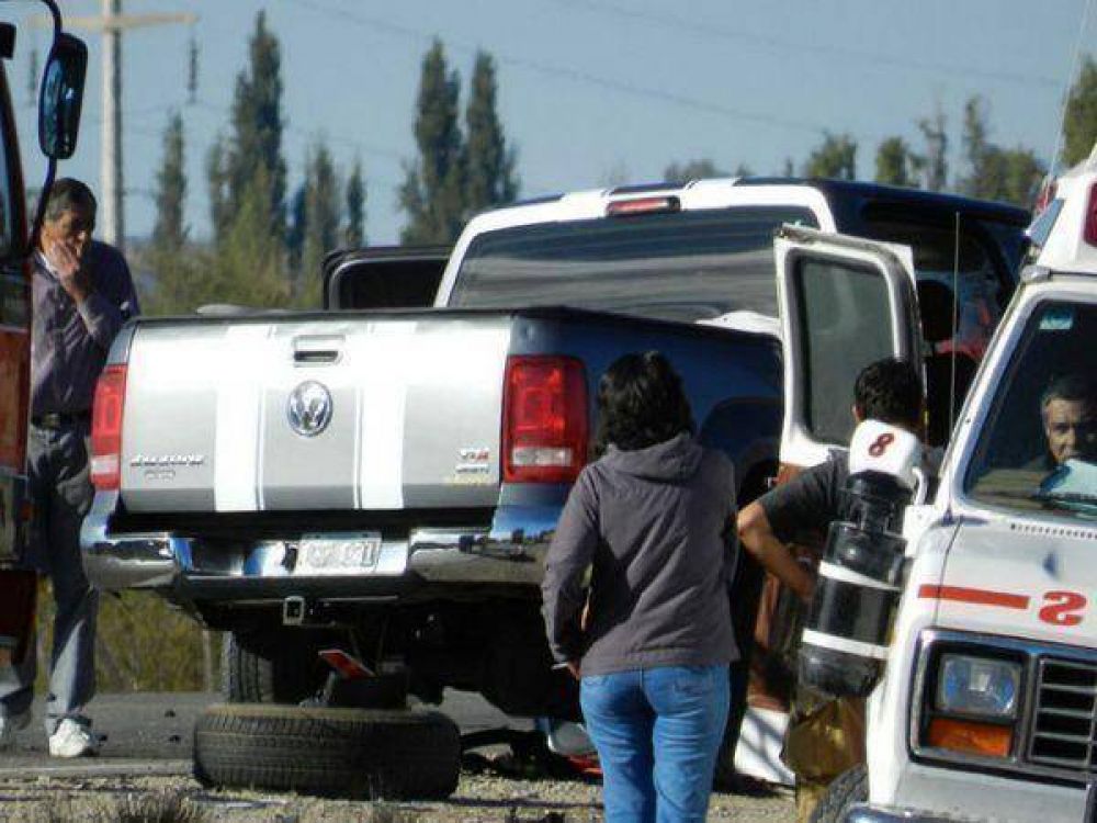 Una chaque�a muere en La Rioja al chocar y explotar el remis en que viajaba