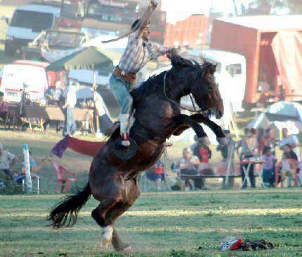 Notable expectativa por la Jineteada en la 15� Fiesta del Trabajador para el 1� de Mayo