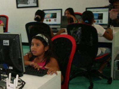 En zonas rurales realizan la secundaria por Internet