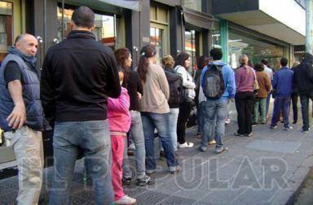 Turnos en el Registro Civil, un problema que se repite