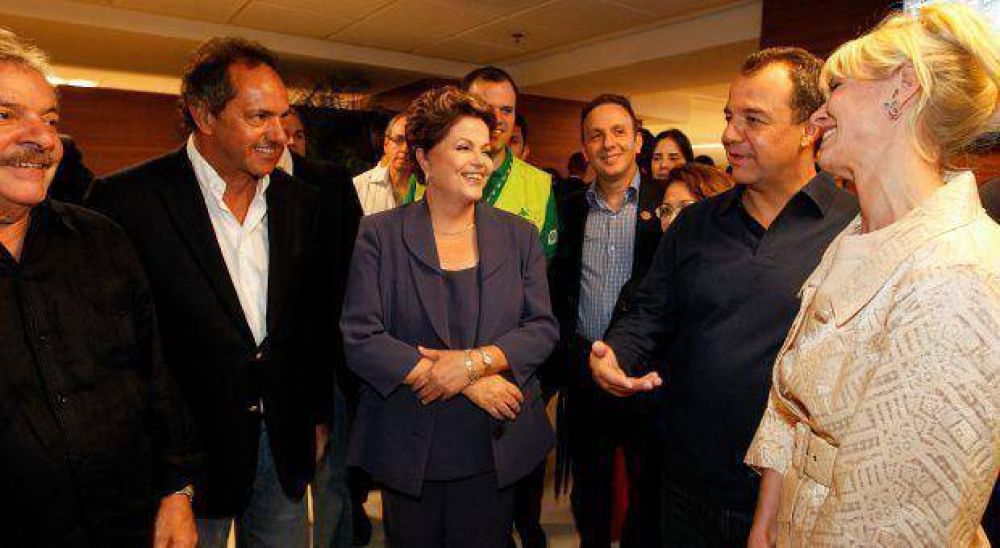 Scioli con Dilma Rousseff, Lula y Cabral en reinauguraci�n del Estadio Maracan�