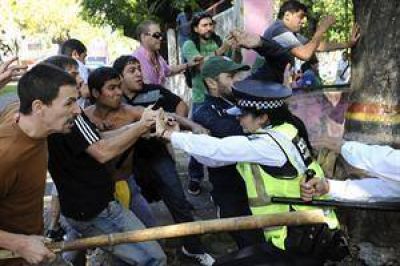 Vidal dijo que van a "identificar a los que agredieron a la Polic�a" y los van a "denunciar"