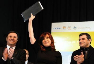 Cristina anunci� nuevas obras en Santa Cruz: "Nadie se va a robar nada"