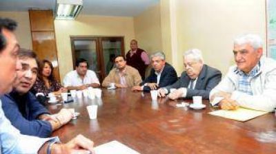 Aetat pide un cospel a $ 3,50 y los ediles quieren fijarlo en $ 3