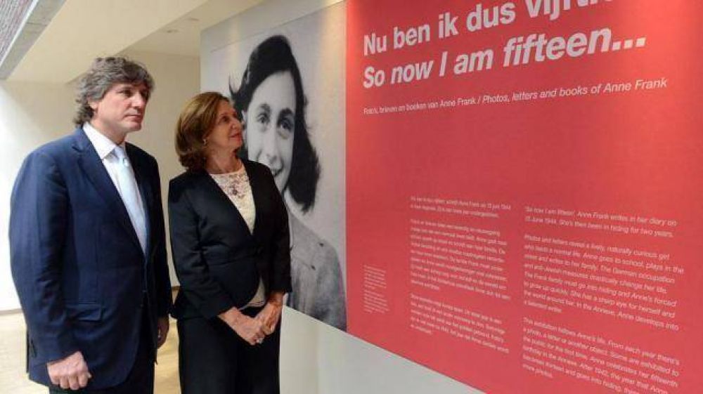 Rojk�s de Alperovich en Holanda: "traemos el saludo afectuoso de la Presidenta "