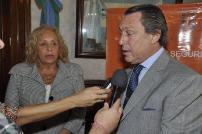 Hay m�viles policiales pero no efectivos